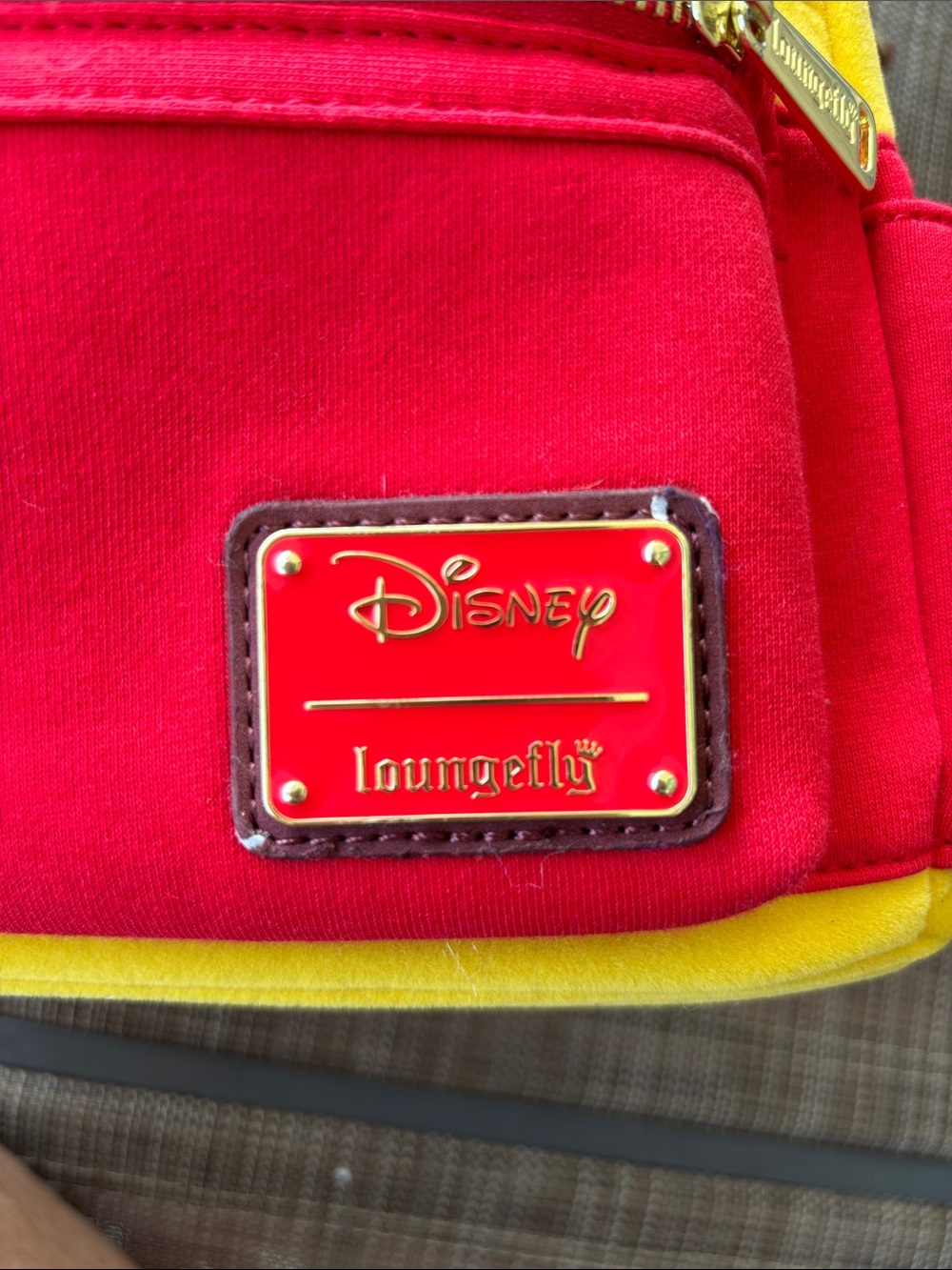 Disney Loungefly Winnie the Pooh Flower Crown Mini Backpack - Picture 12 of 12